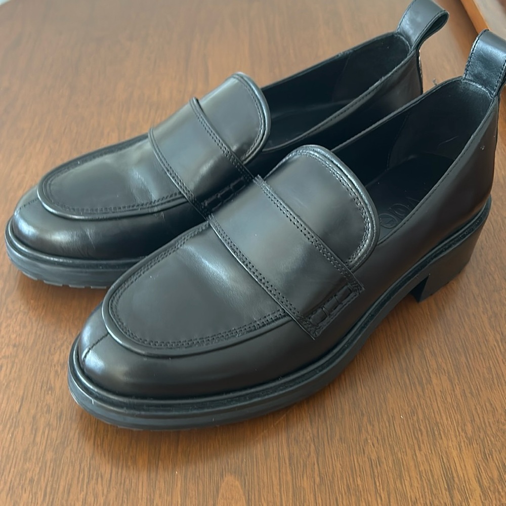 Aeyde Ruth black lug sole loafers 39